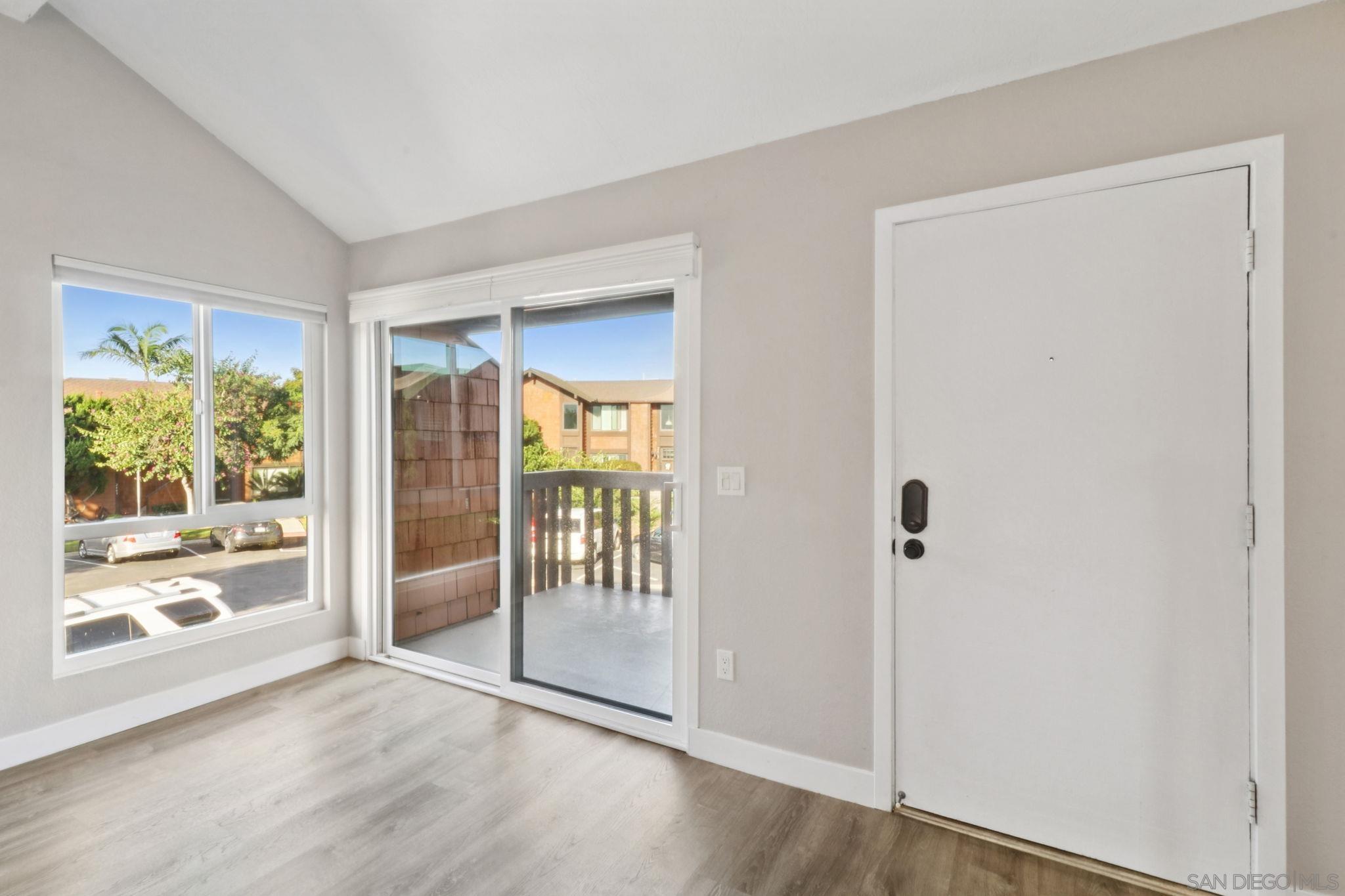 Detail Gallery Image 10 of 61 For 2422  Caminito Ocean Cv, Cardiff By The Sea,  CA 92007 - 2 Beds | 1 Baths