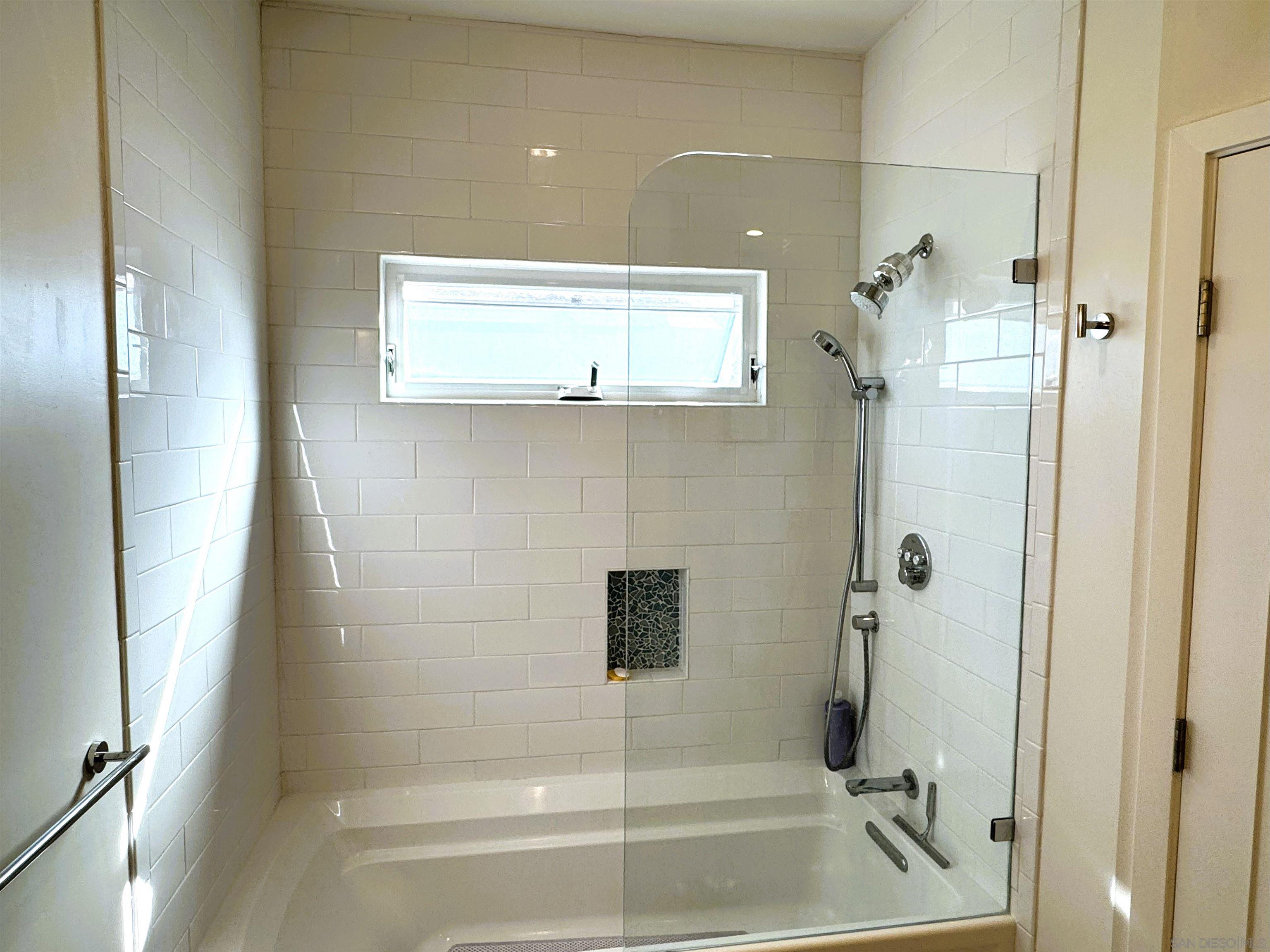 Detail Gallery Image 32 of 35 For 1305  Blue Sky Drive, Cardiff By The Sea,  CA 92007 - 2 Beds | 2 Baths