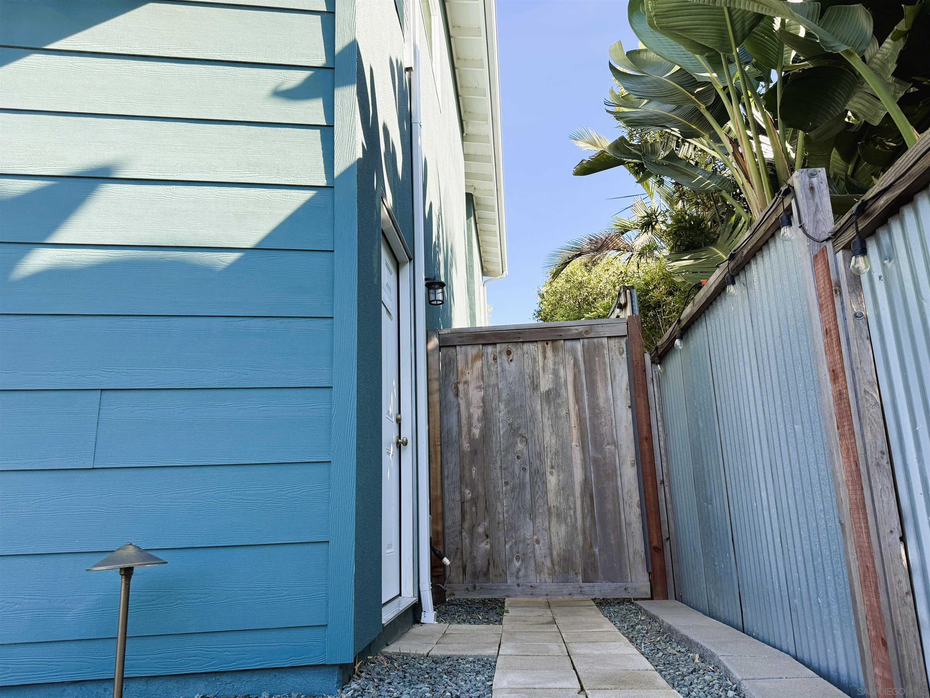 Detail Gallery Image 6 of 35 For 1305  Blue Sky Drive, Cardiff By The Sea,  CA 92007 - 2 Beds | 2 Baths