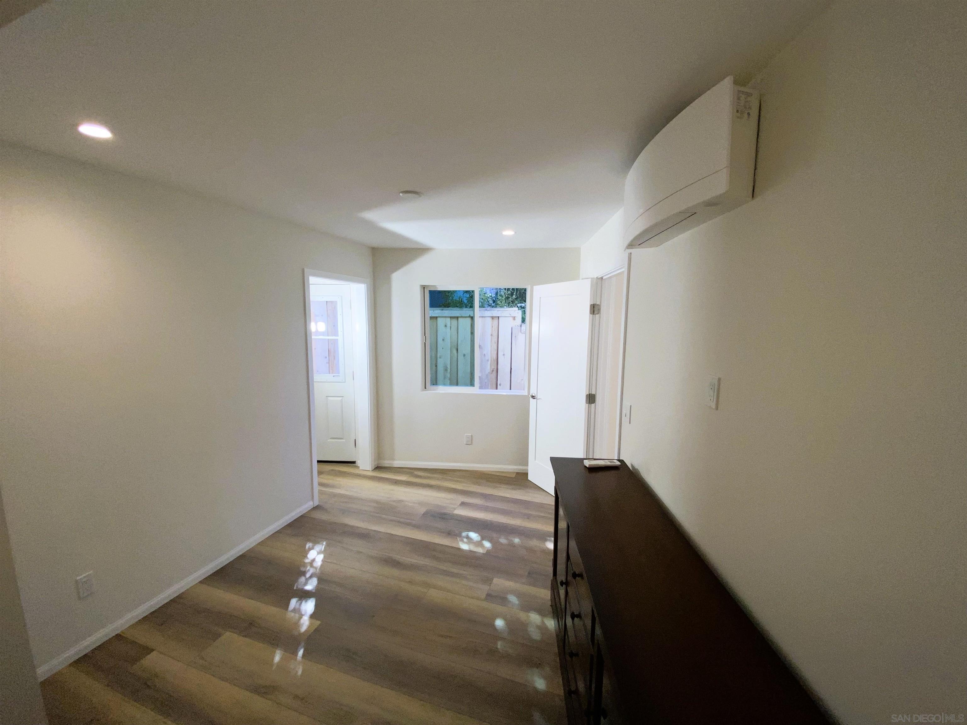 Detail Gallery Image 10 of 35 For 1305  Blue Sky Drive, Cardiff By The Sea,  CA 92007 - 2 Beds | 2 Baths