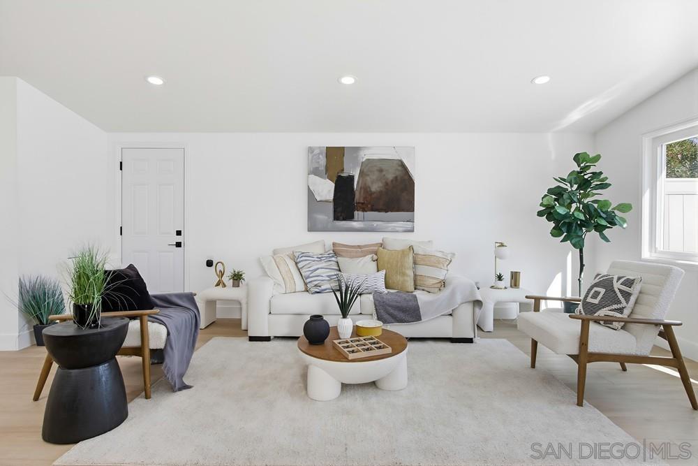 Detail Gallery Image 11 of 64 For 5165  Winthrop St, San Diego,  CA 92117 - 3 Beds | 2 Baths