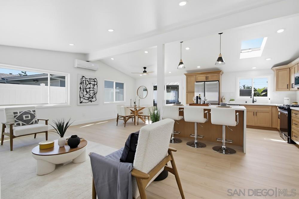 Detail Gallery Image 13 of 64 For 5165  Winthrop St, San Diego,  CA 92117 - 3 Beds | 2 Baths