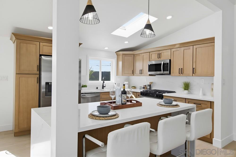 Detail Gallery Image 17 of 64 For 5165  Winthrop St, San Diego,  CA 92117 - 3 Beds | 2 Baths