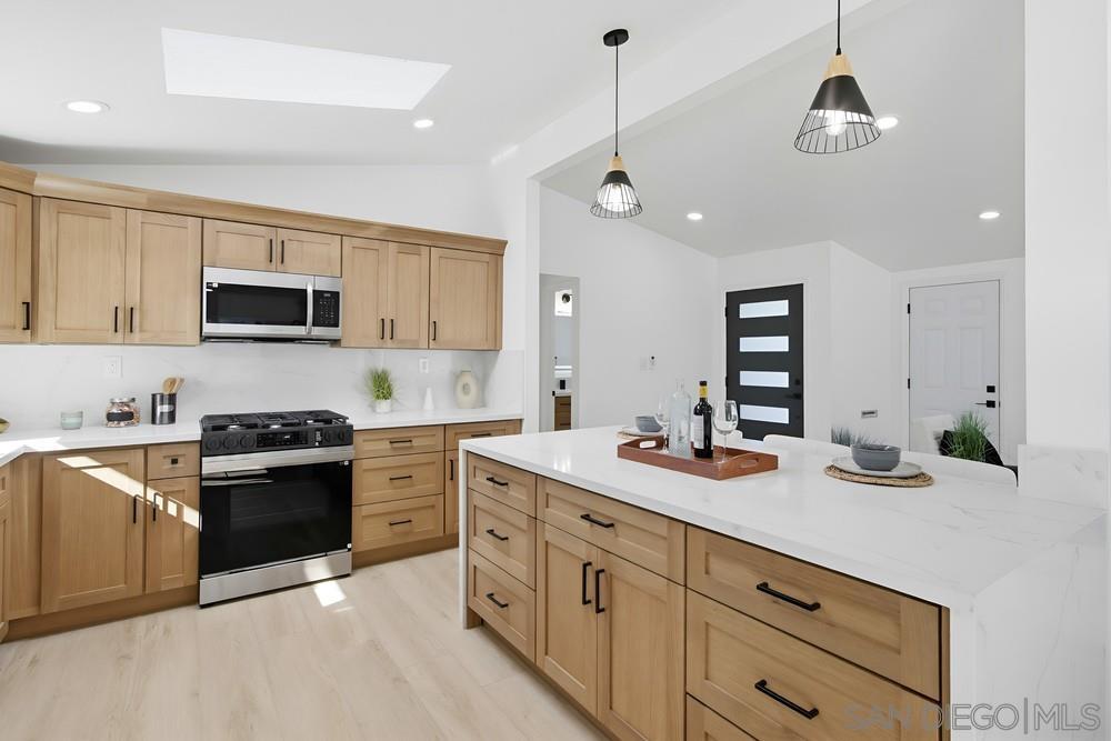 Detail Gallery Image 19 of 64 For 5165  Winthrop St, San Diego,  CA 92117 - 3 Beds | 2 Baths