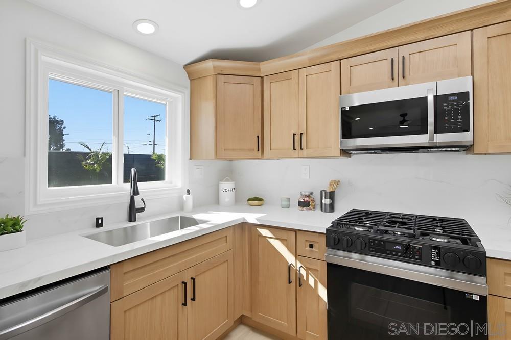 Detail Gallery Image 21 of 64 For 5165  Winthrop St, San Diego,  CA 92117 - 3 Beds | 2 Baths