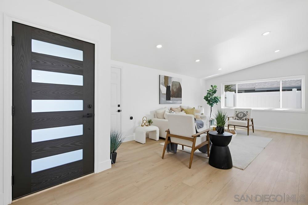 Detail Gallery Image 10 of 64 For 5165  Winthrop St, San Diego,  CA 92117 - 3 Beds | 2 Baths