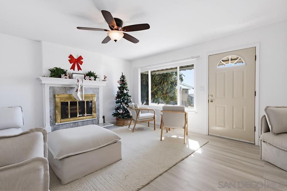 Detail Gallery Image 16 of 75 For 1654  Linwood St, San Diego,  CA 92103 - 4 Beds | 3 Baths