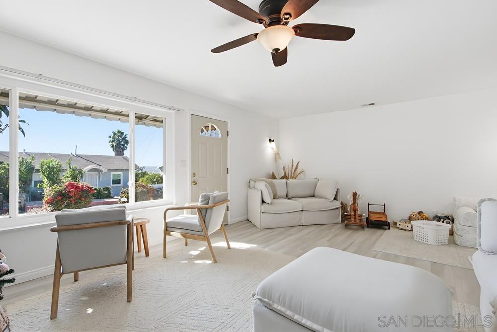 Detail Gallery Image 20 of 75 For 1654  Linwood St, San Diego,  CA 92103 - 4 Beds | 3 Baths