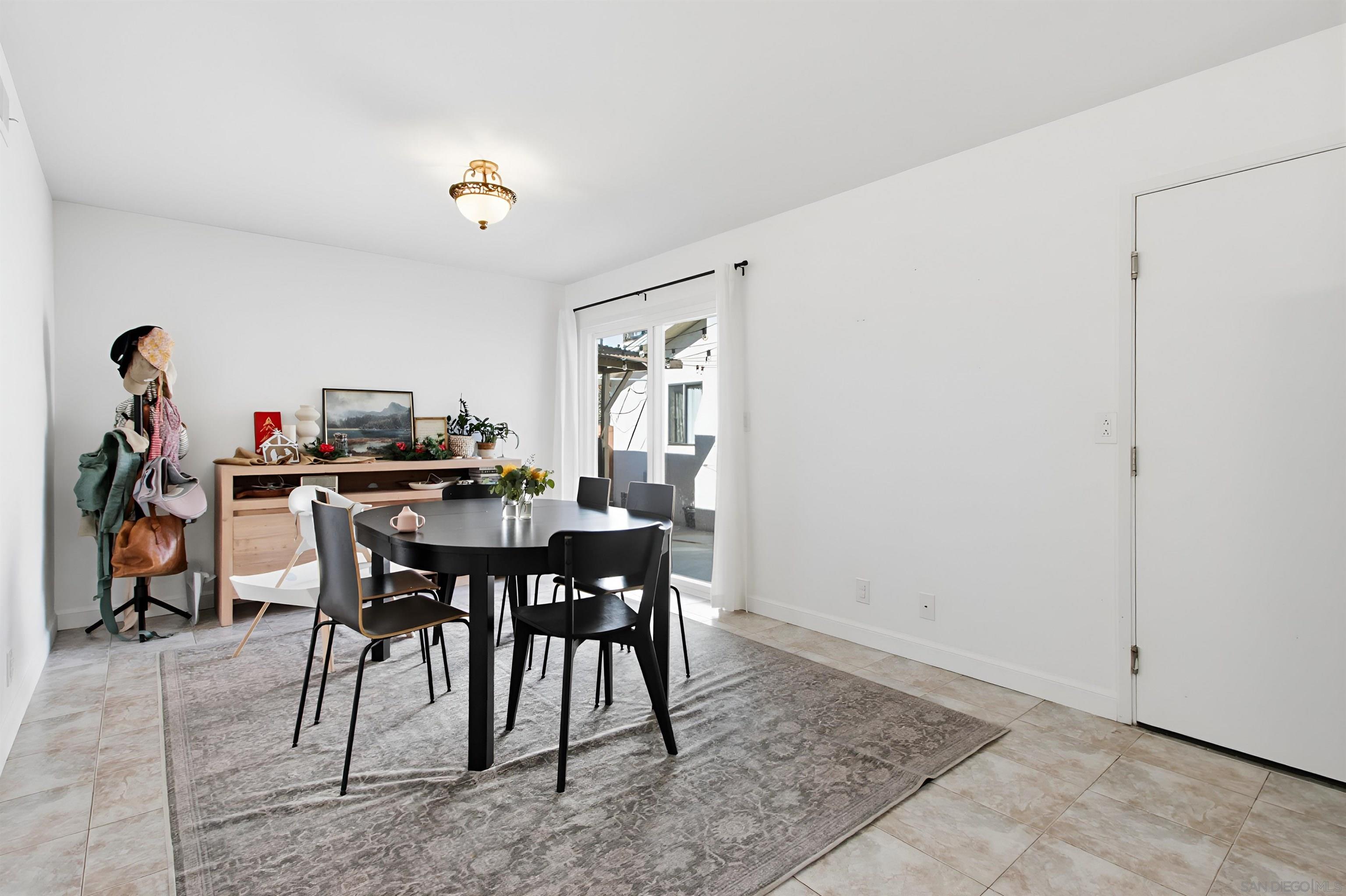 Detail Gallery Image 29 of 75 For 1654  Linwood St, San Diego,  CA 92103 - 4 Beds | 3 Baths