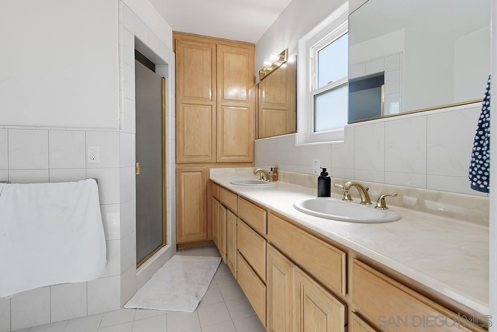 Detail Gallery Image 54 of 75 For 1654  Linwood St, San Diego,  CA 92103 - 4 Beds | 3 Baths