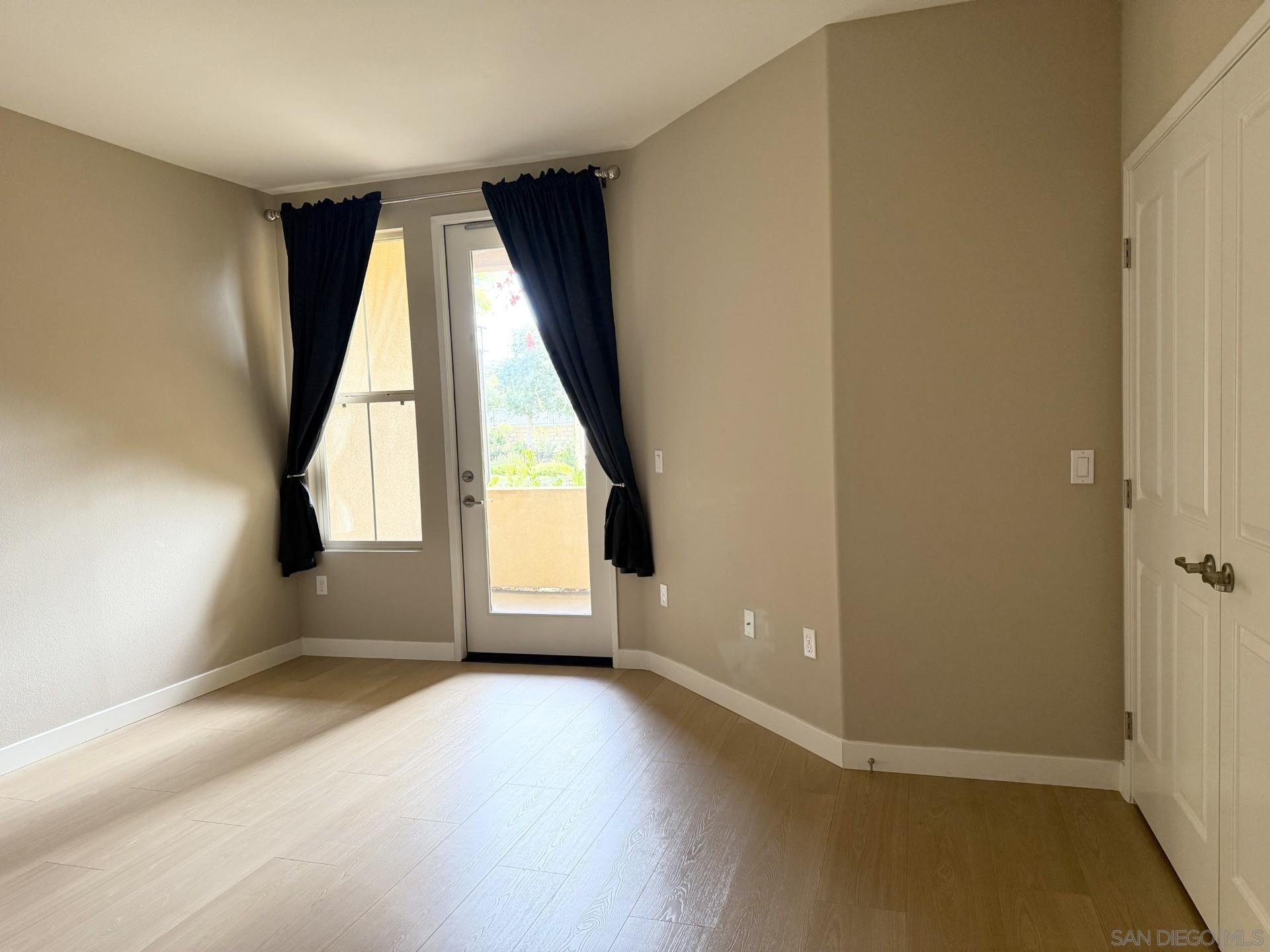 Detail Gallery Image 5 of 11 For 11130  Taloncrest Way  13, San Diego,  CA 92126 - 3 Beds | 2 Baths