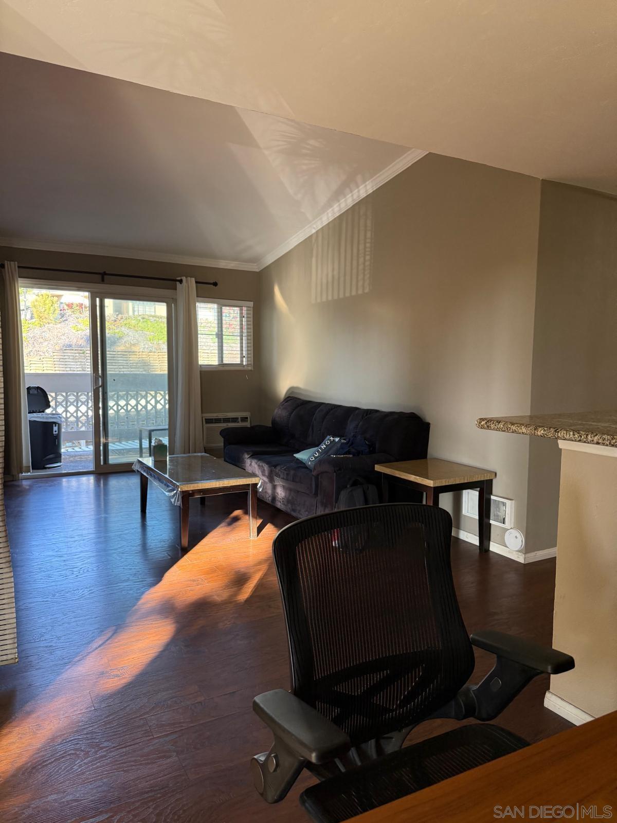 Detail Gallery Image 5 of 6 For 10006  Maya Linda Rd  5203 B - Room for Rent, San Diego,  CA 92126 - 1 Beds | 1 Baths