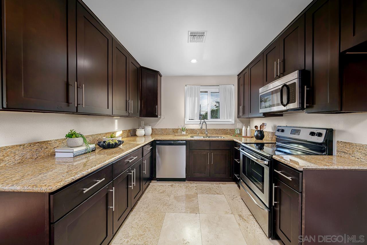 Detail Gallery Image 13 of 49 For 3642  Conrad Avenue, San Diego,  CA 92117 - 3 Beds | 2 Baths