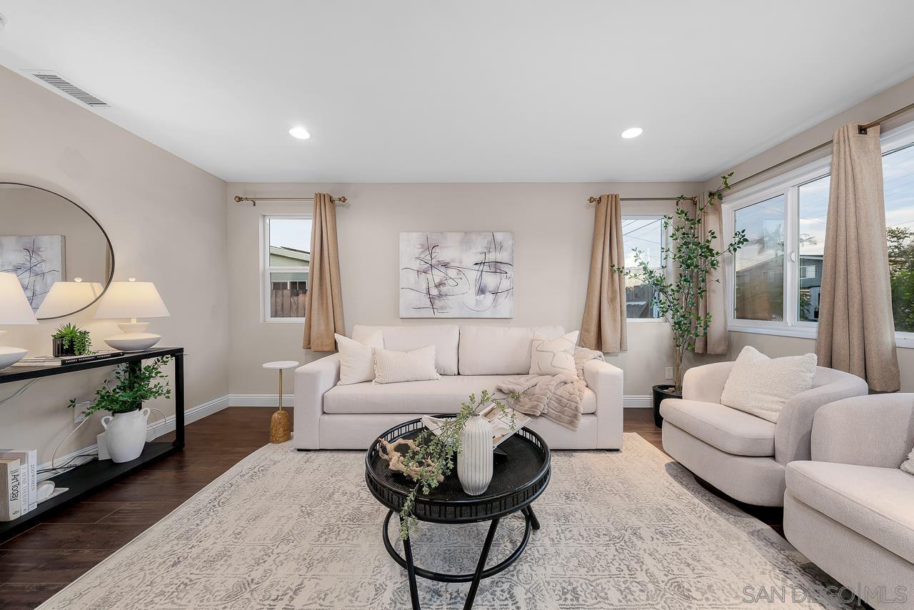 Detail Gallery Image 17 of 49 For 3642  Conrad Avenue, San Diego,  CA 92117 - 3 Beds | 2 Baths