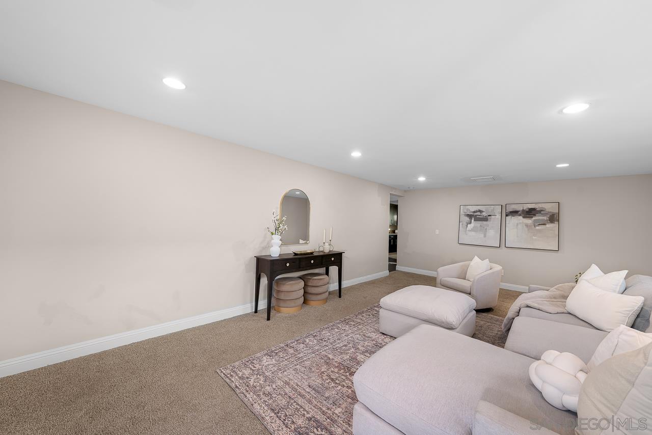 Detail Gallery Image 19 of 49 For 3642  Conrad Avenue, San Diego,  CA 92117 - 3 Beds | 2 Baths