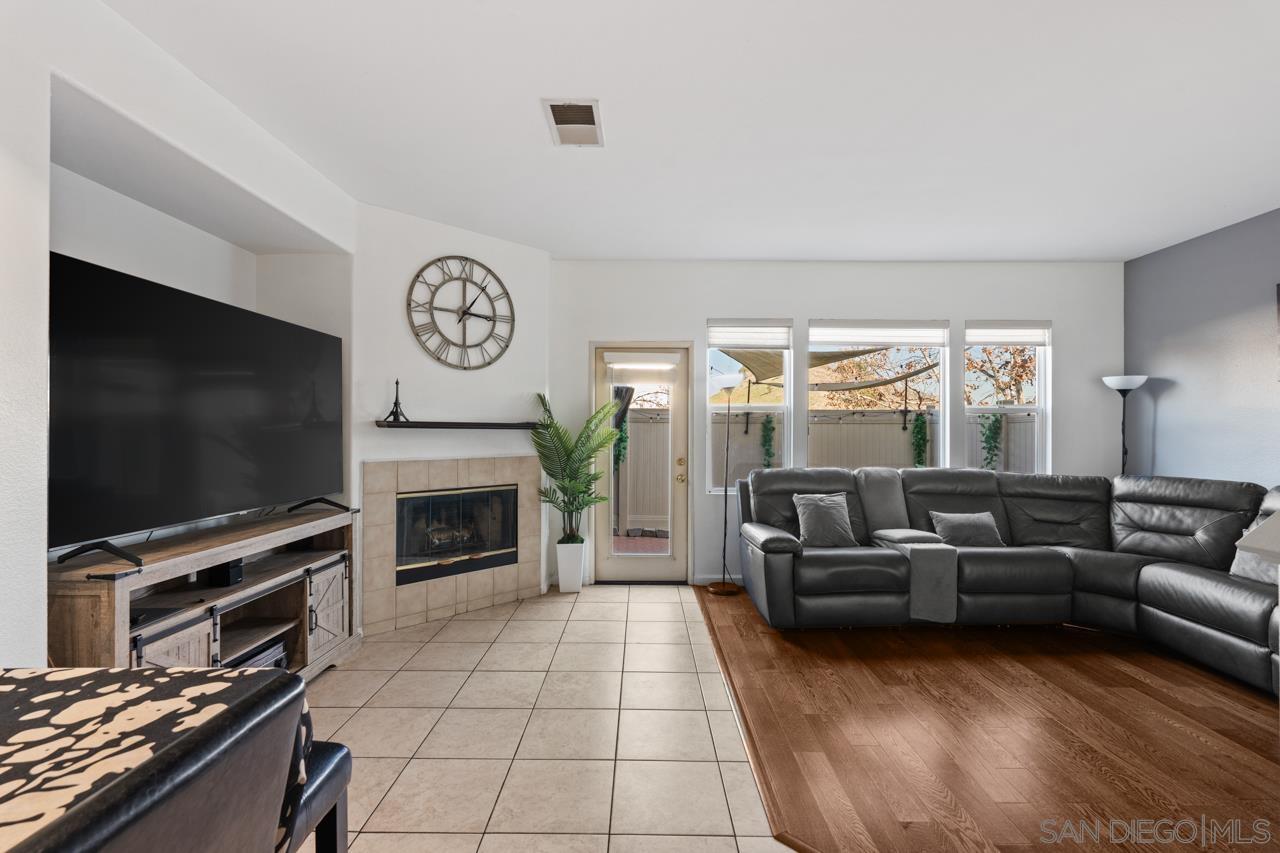 Detail Gallery Image 19 of 52 For 6373  Avenida De Las Vistas  #3,  San Diego,  CA 92154 - 3 Beds | 2/1 Baths