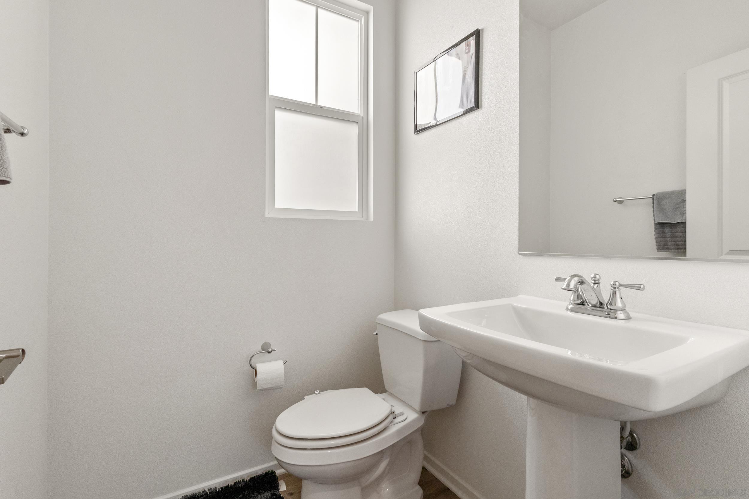 Detail Gallery Image 16 of 35 For 5301  Calle Rockfish  #98,  San Diego,  CA 92154 - 3 Beds | 2/1 Baths