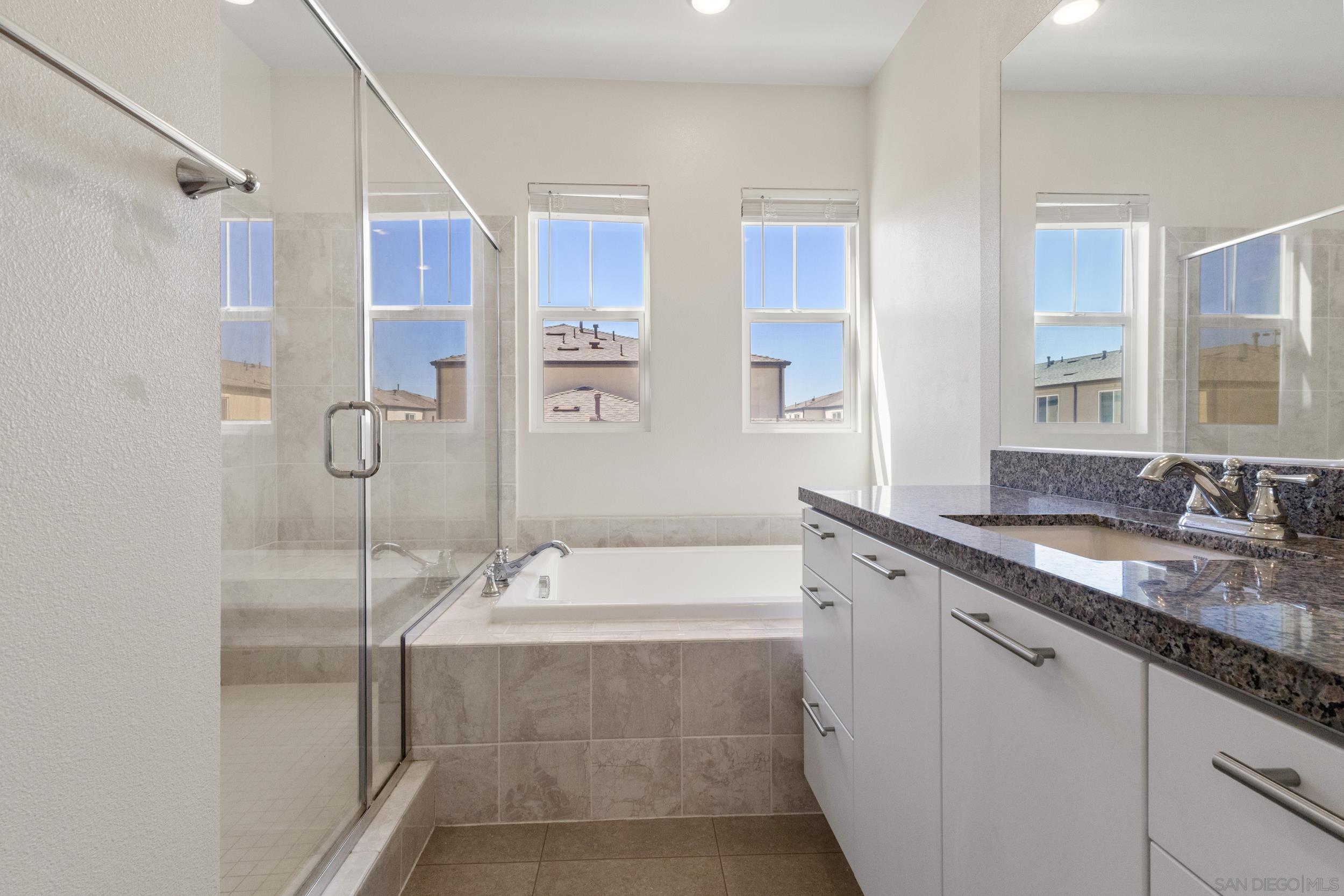 Detail Gallery Image 28 of 35 For 5301  Calle Rockfish  #98,  San Diego,  CA 92154 - 3 Beds | 2/1 Baths