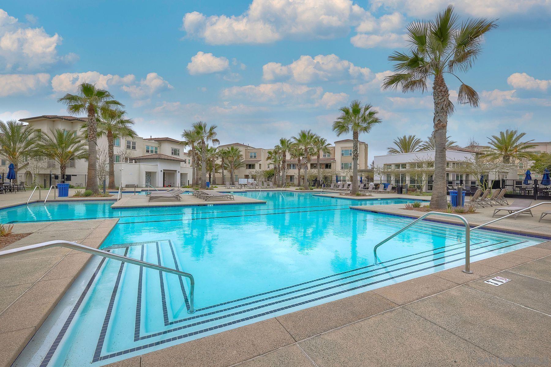 Detail Gallery Image 29 of 35 For 5301  Calle Rockfish  #98,  San Diego,  CA 92154 - 3 Beds | 2/1 Baths