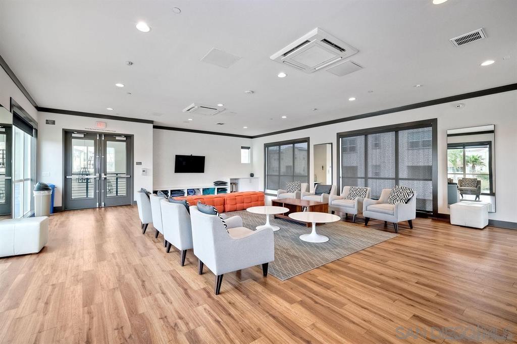 Detail Gallery Image 34 of 35 For 5301  Calle Rockfish  #98,  San Diego,  CA 92154 - 3 Beds | 2/1 Baths