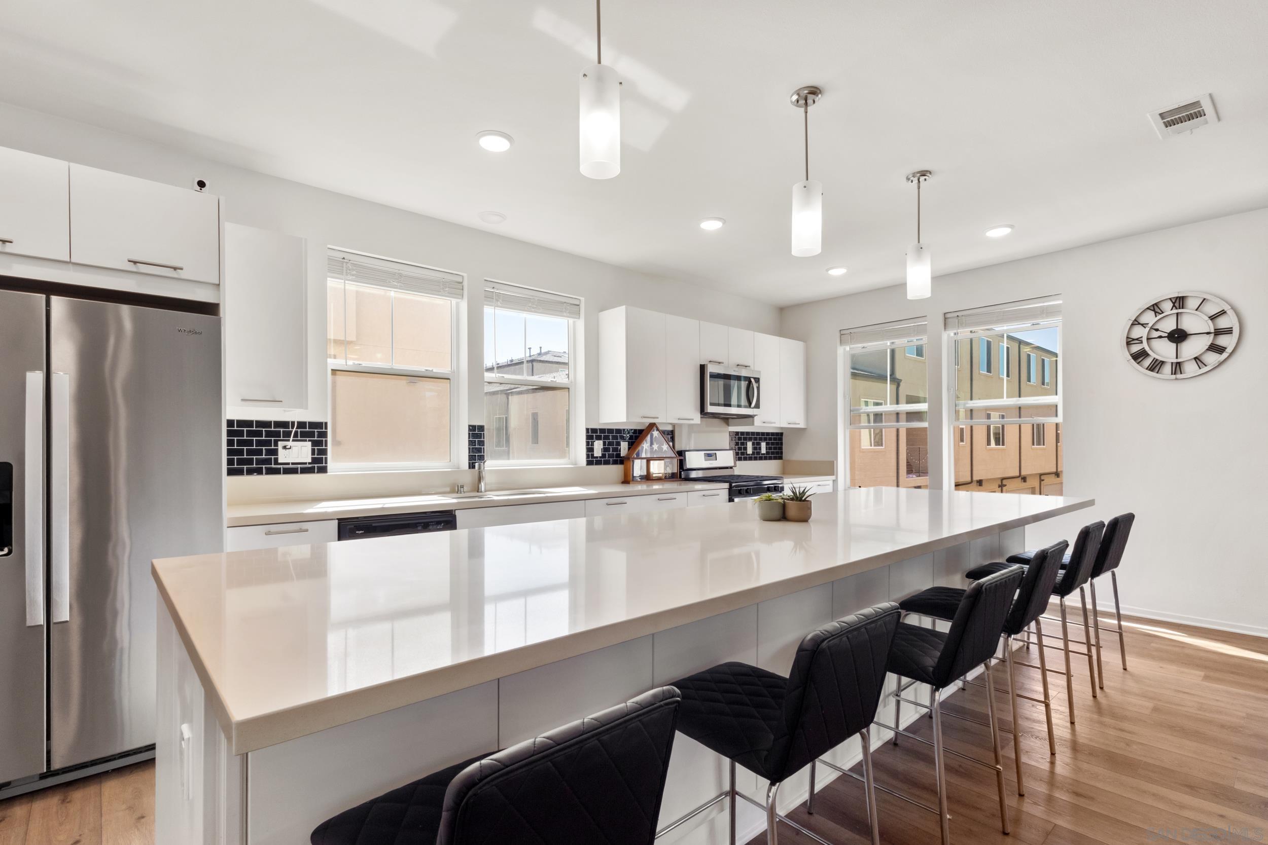 Detail Gallery Image 7 of 35 For 5301  Calle Rockfish  #98,  San Diego,  CA 92154 - 3 Beds | 2/1 Baths