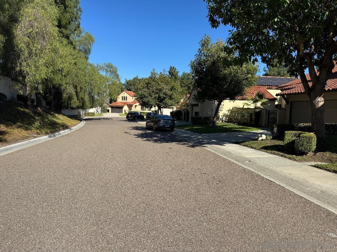 Detail Gallery Image 12 of 27 For 18153  Chretien Court, San Diego,  CA 92128 - 3 Beds | 2 Baths