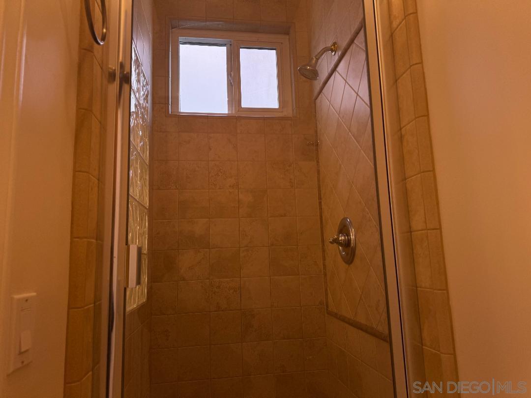 Detail Gallery Image 19 of 27 For 18153  Chretien Court, San Diego,  CA 92128 - 3 Beds | 2 Baths