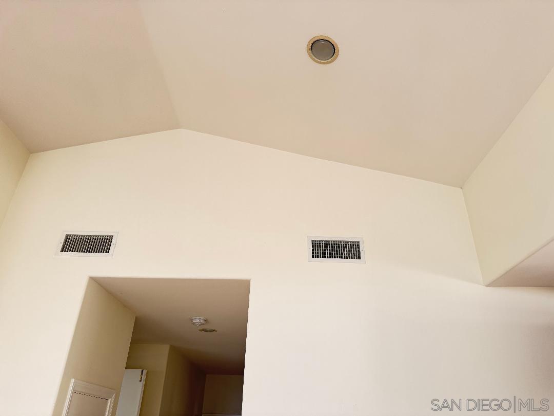 Detail Gallery Image 24 of 27 For 18153  Chretien Court, San Diego,  CA 92128 - 3 Beds | 2 Baths