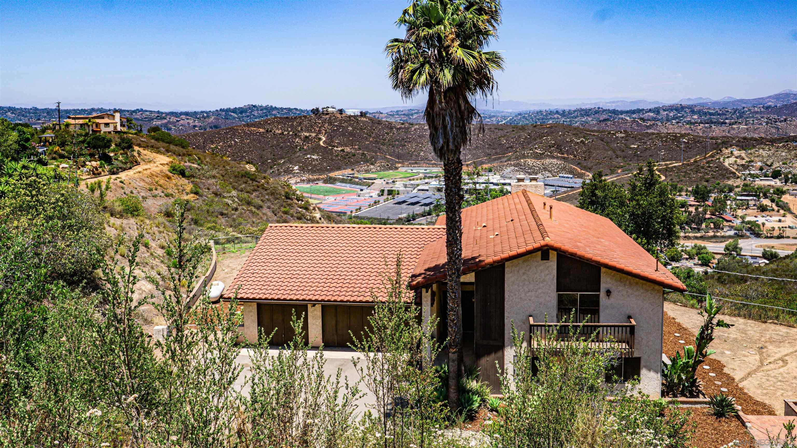 Detail Gallery Image 2 of 4 For 3041  Millar Ranch Rd, Spring Valley,  CA 91978 - 5 Beds | 3/1 Baths