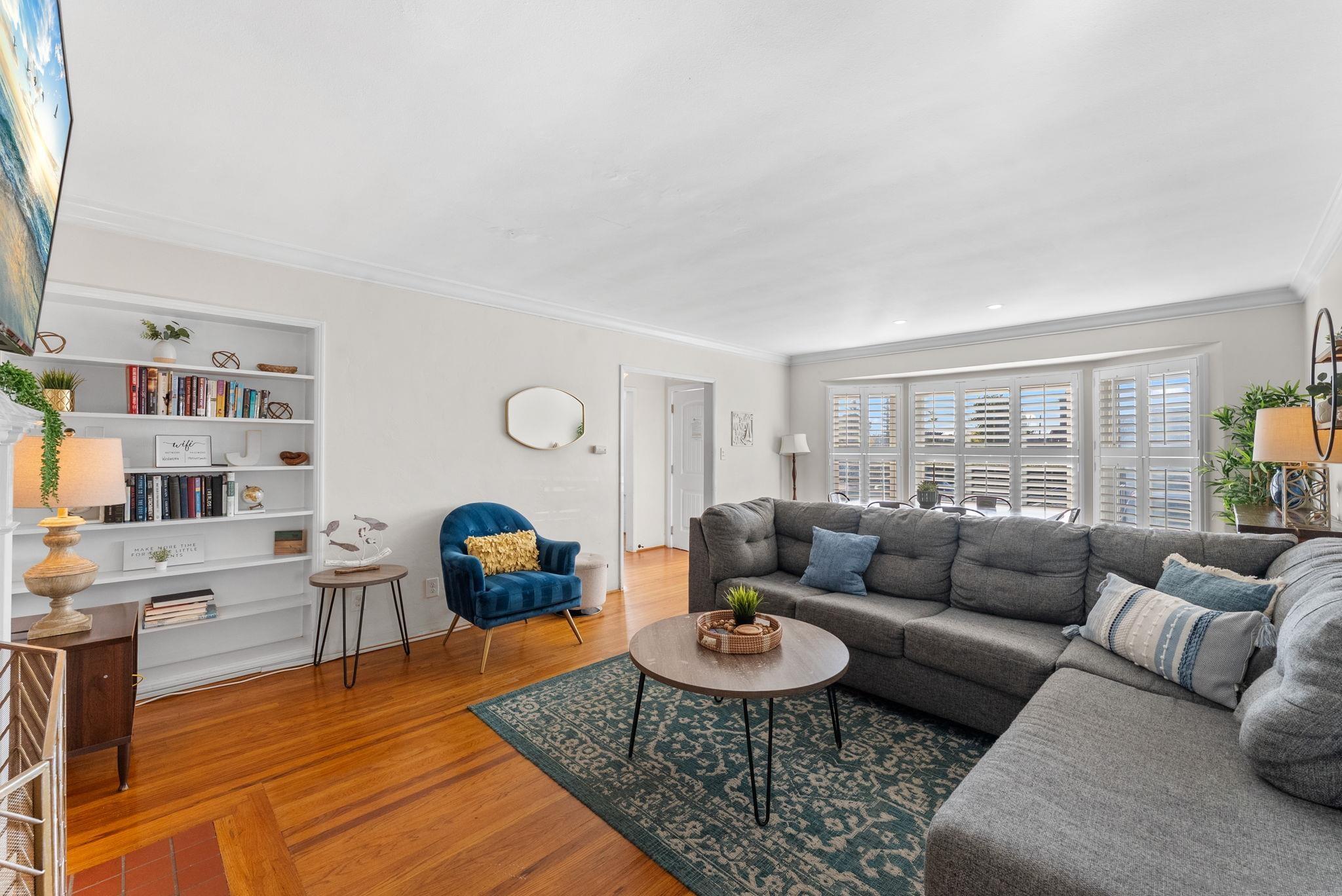 Detail Gallery Image 3 of 26 For 7005  Draper Ave, La Jolla,  CA 92037 - 3 Beds | 2 Baths