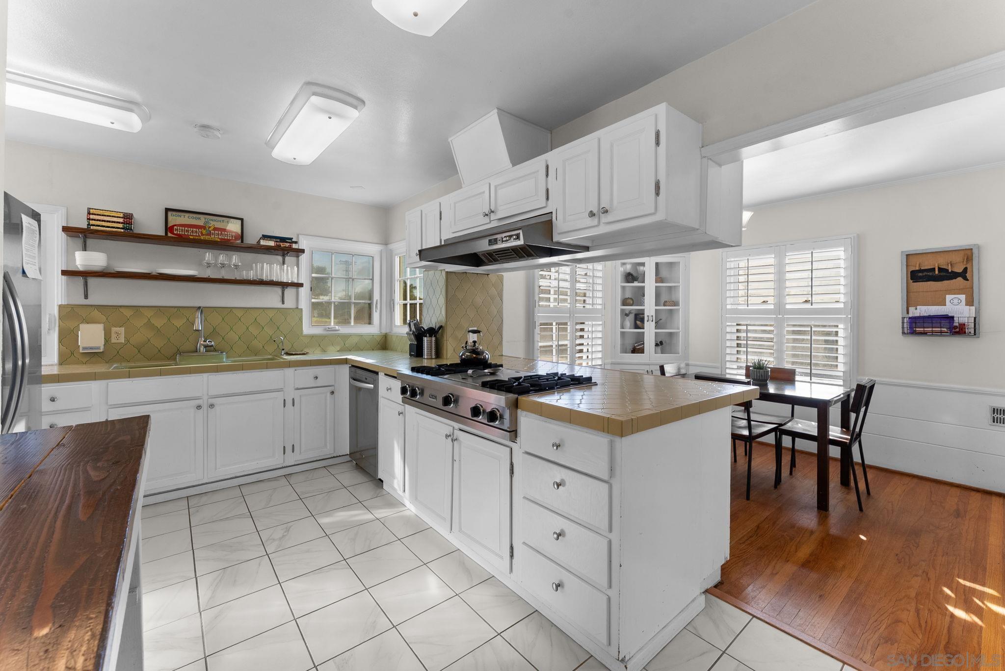 Detail Gallery Image 7 of 26 For 7005  Draper Ave, La Jolla,  CA 92037 - 3 Beds | 2 Baths