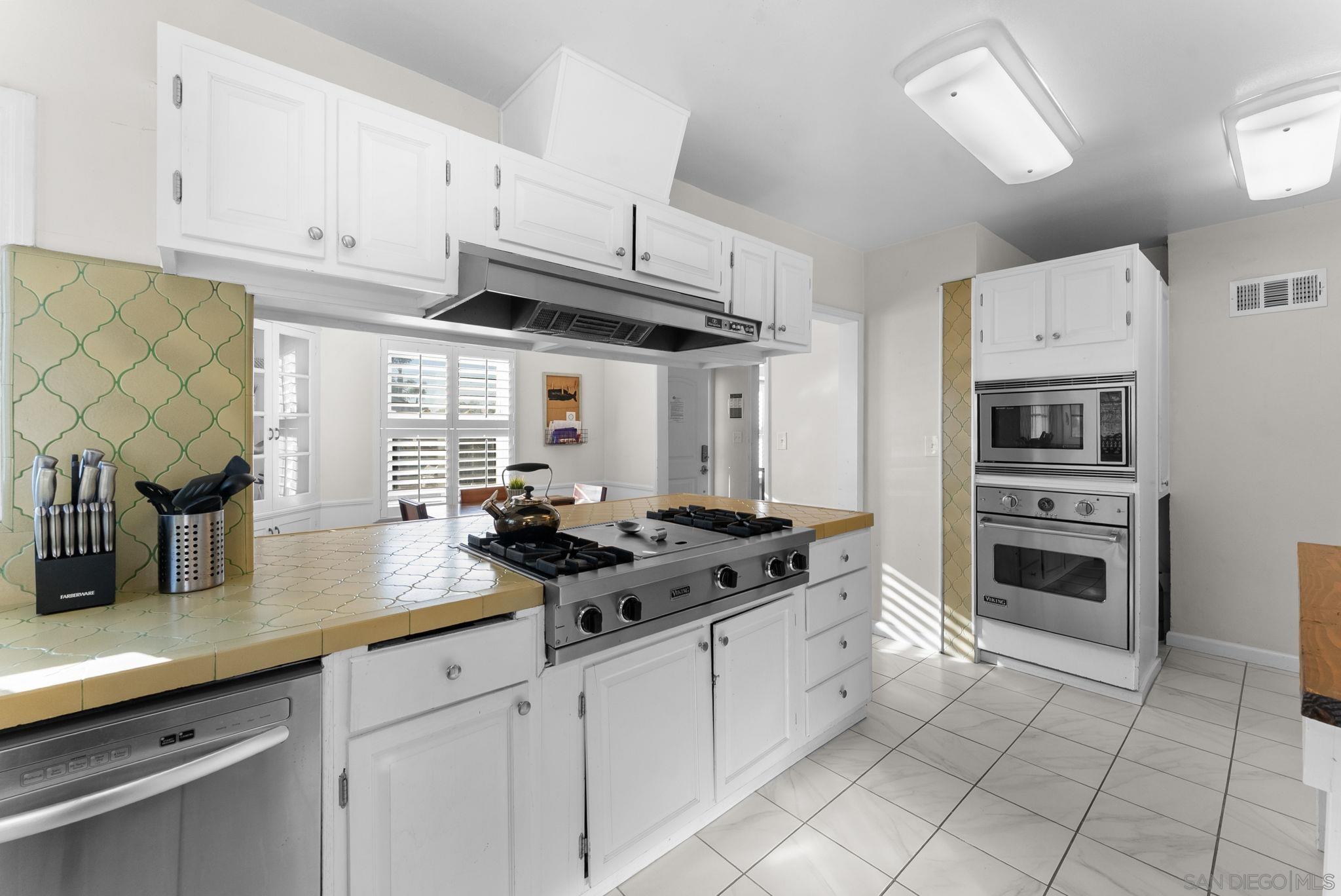 Detail Gallery Image 8 of 26 For 7005  Draper Ave, La Jolla,  CA 92037 - 3 Beds | 2 Baths