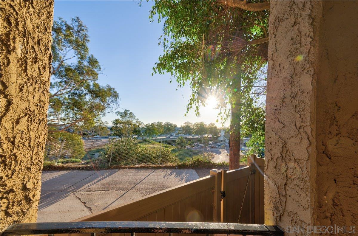 Detail Gallery Image 2 of 19 For 2849  E Street  7, San Diego,  CA 92102 - 2 Beds | 2 Baths