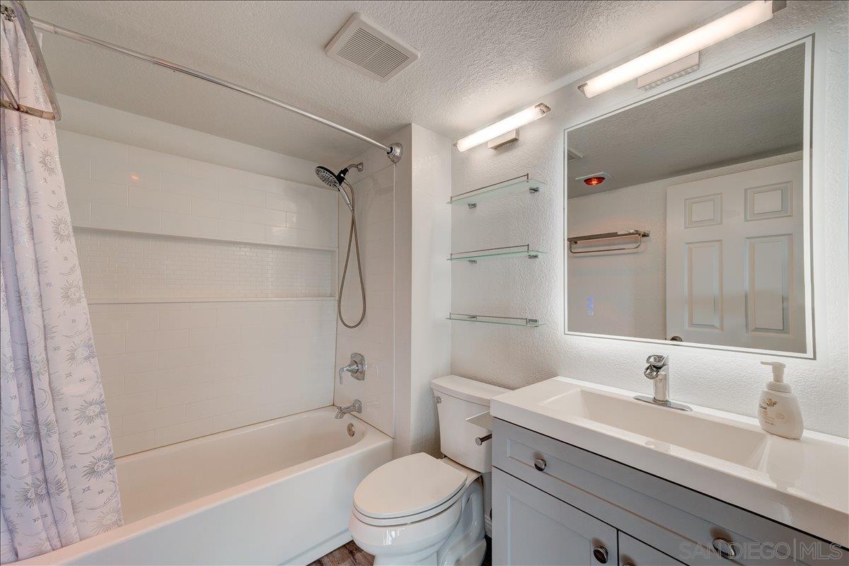 Detail Gallery Image 12 of 19 For 2849  E Street  7, San Diego,  CA 92102 - 2 Beds | 2 Baths