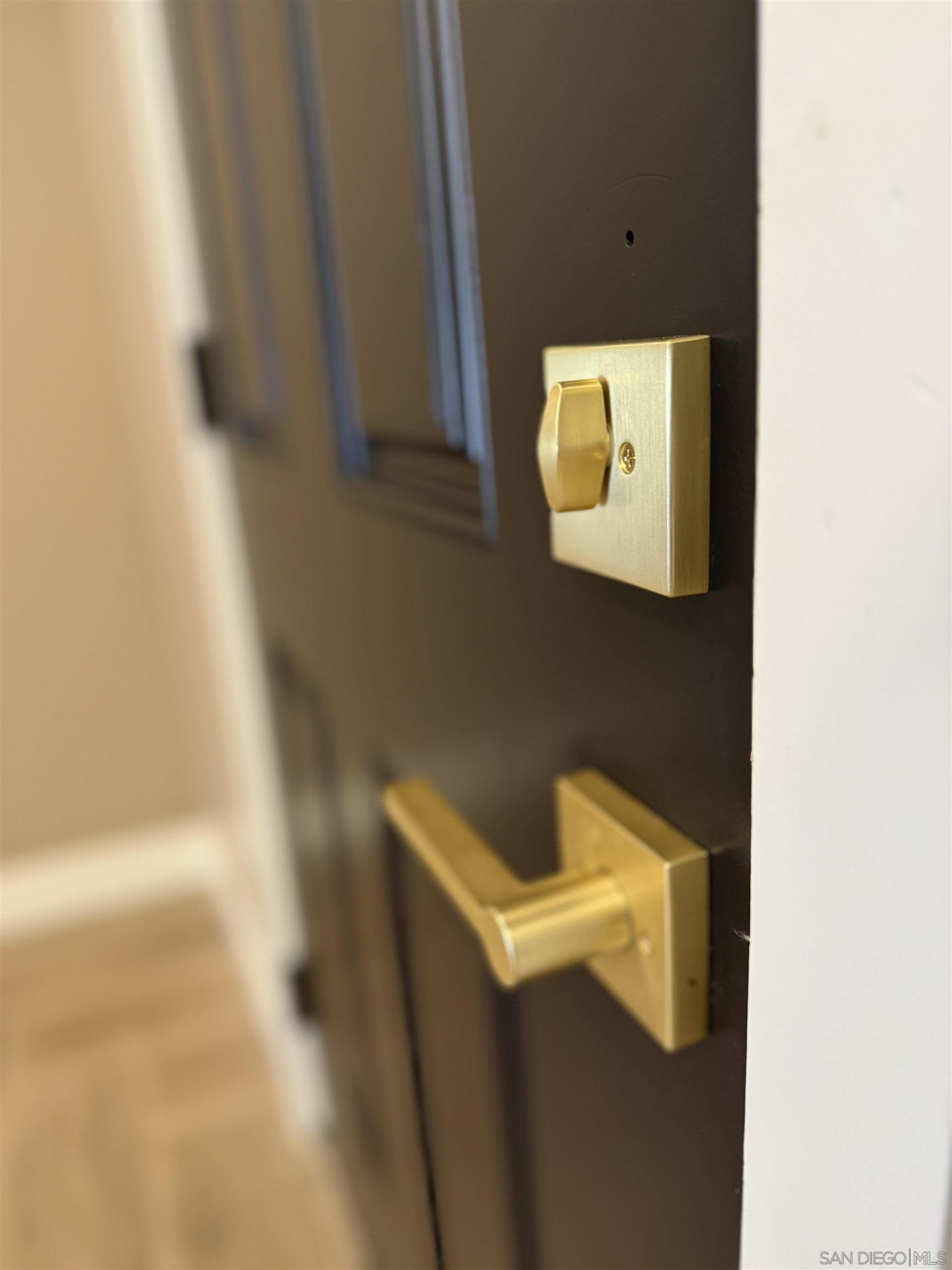 Detail Gallery Image 16 of 28 For 519  Camelot Drive, Oceanside,  CA 92054 - – Beds | – Baths