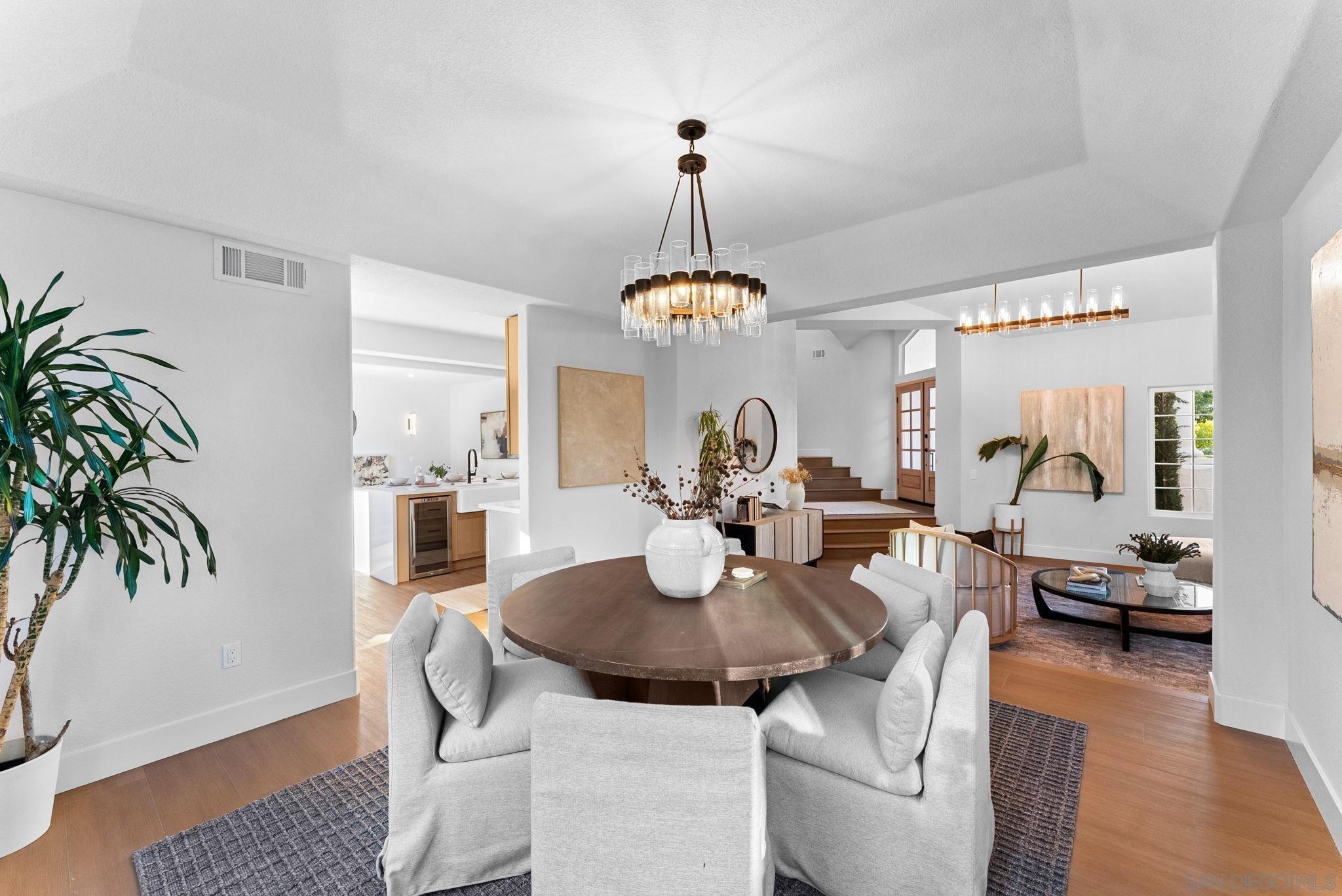 Detail Gallery Image 15 of 45 For 12257  Avenida Consentido, San Diego,  CA 92128 - 4 Beds | 3 Baths