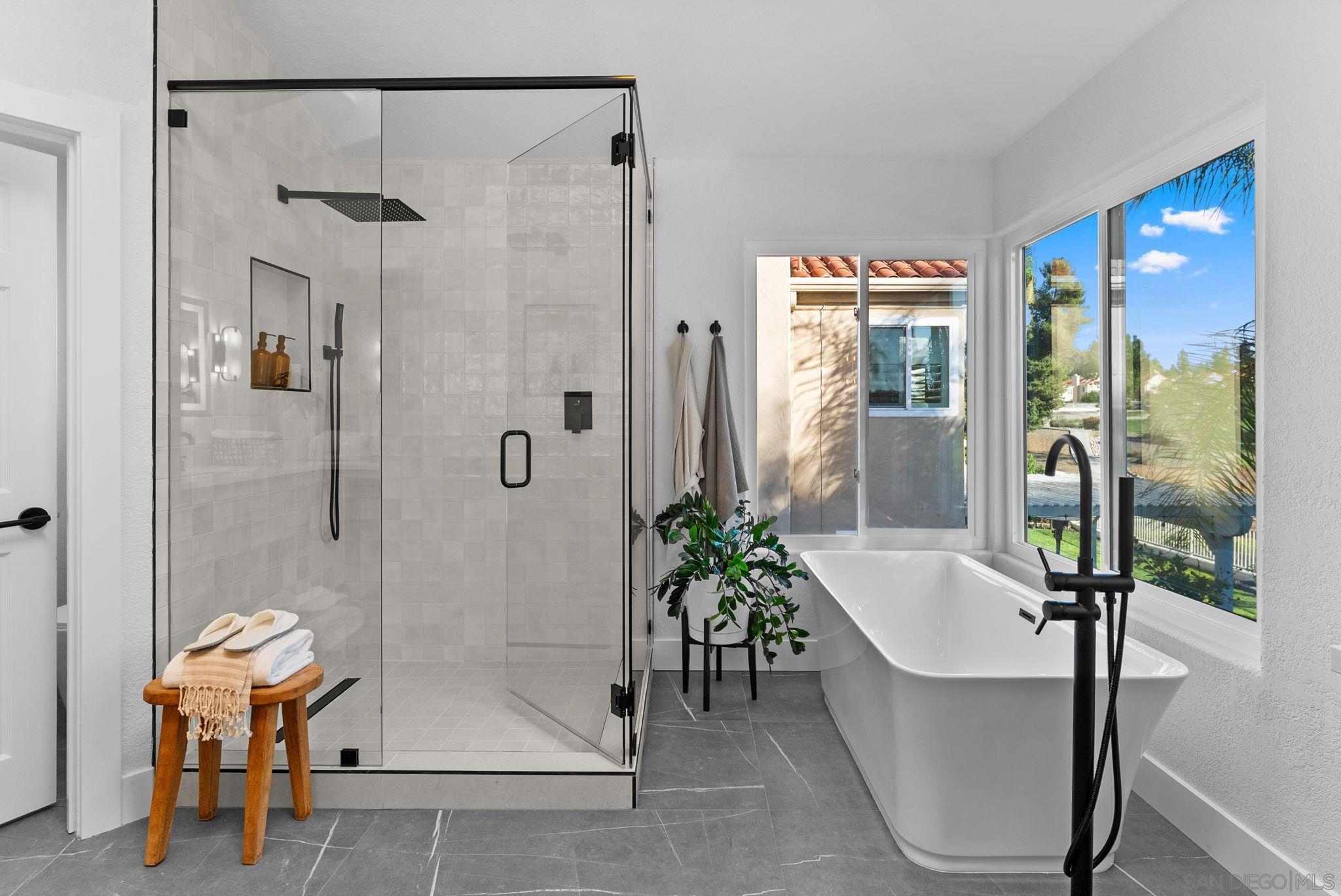 Detail Gallery Image 24 of 45 For 12257  Avenida Consentido, San Diego,  CA 92128 - 4 Beds | 3 Baths