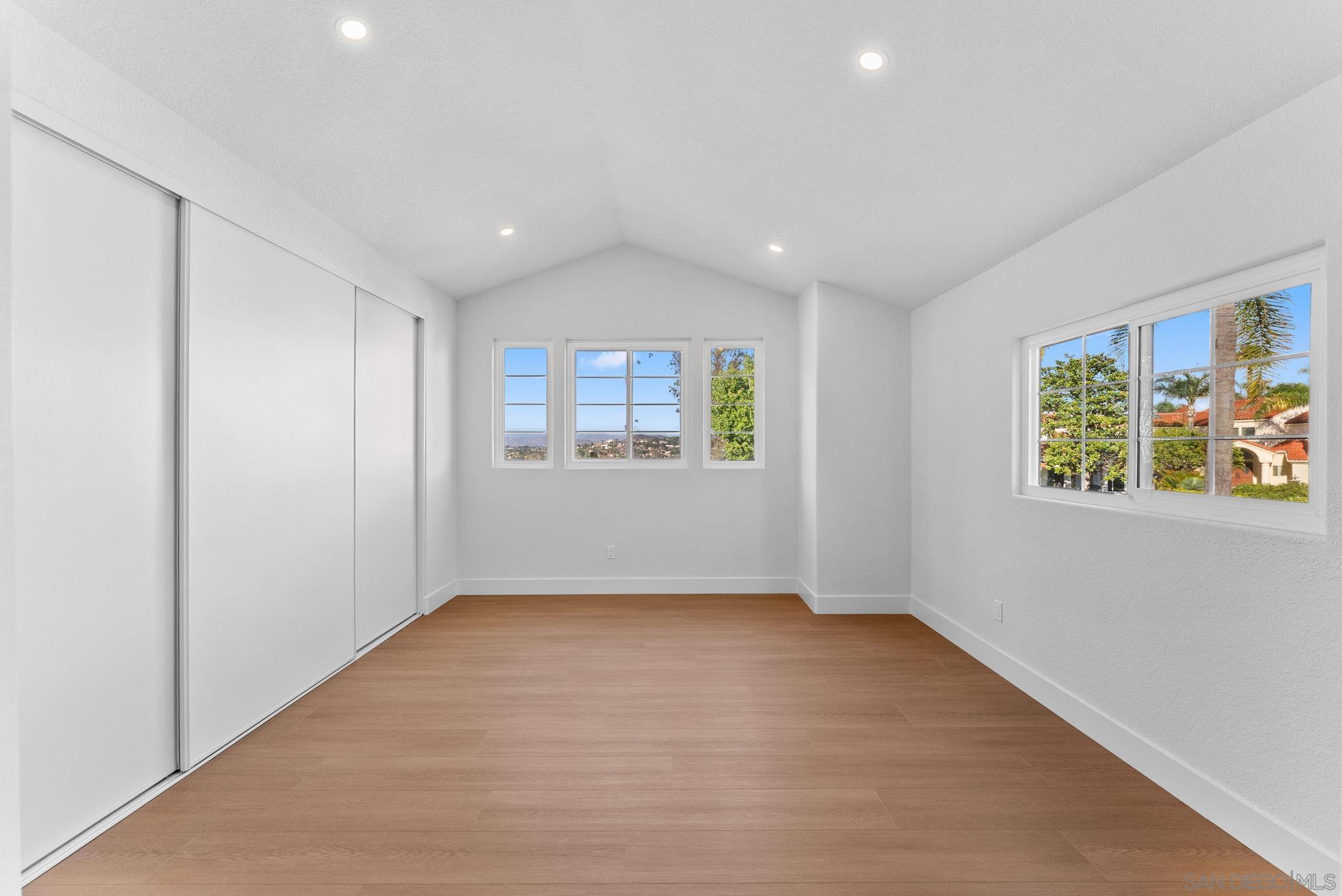 Detail Gallery Image 28 of 45 For 12257  Avenida Consentido, San Diego,  CA 92128 - 4 Beds | 3 Baths