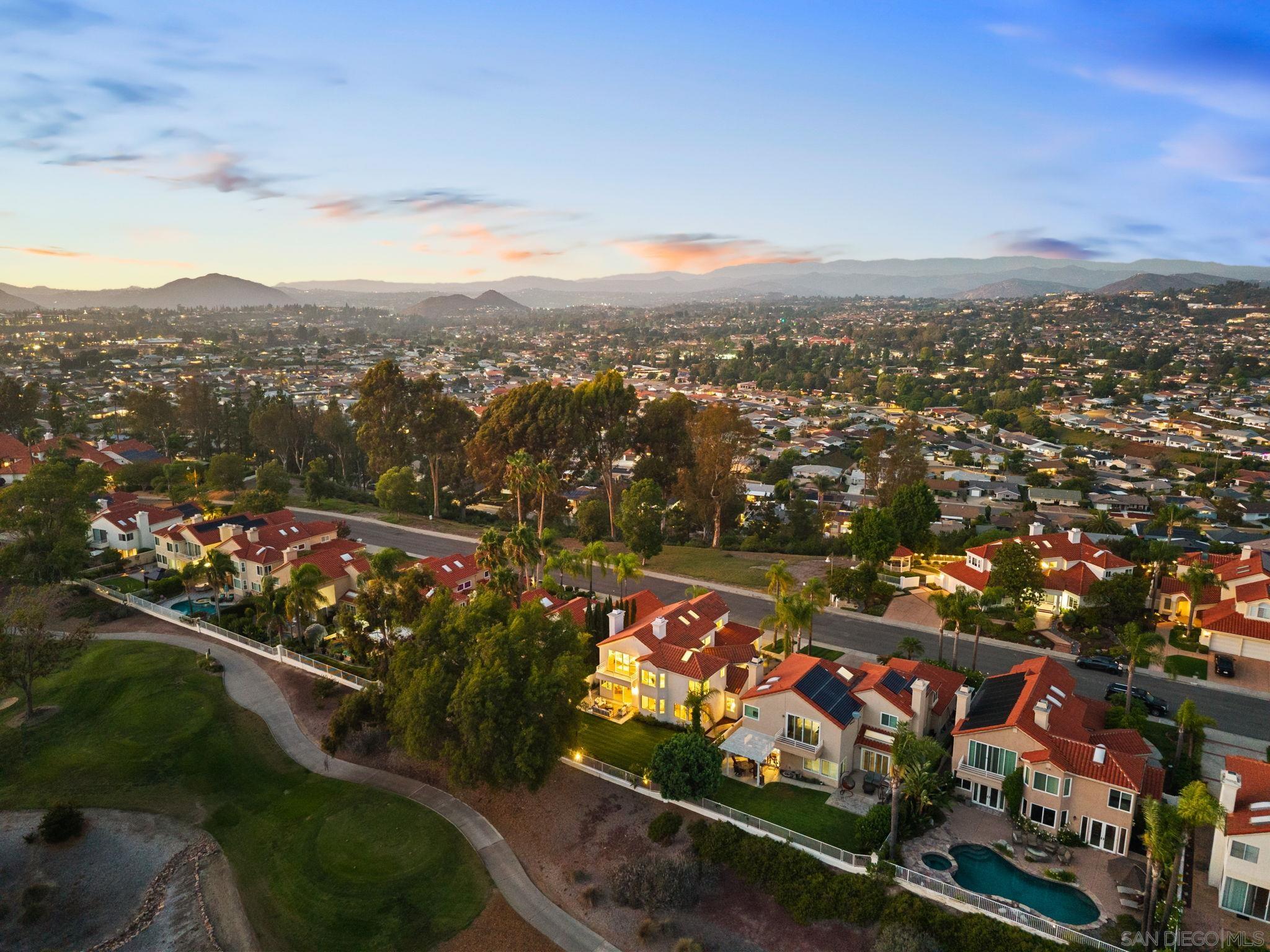 Detail Gallery Image 41 of 45 For 12257  Avenida Consentido, San Diego,  CA 92128 - 4 Beds | 3 Baths