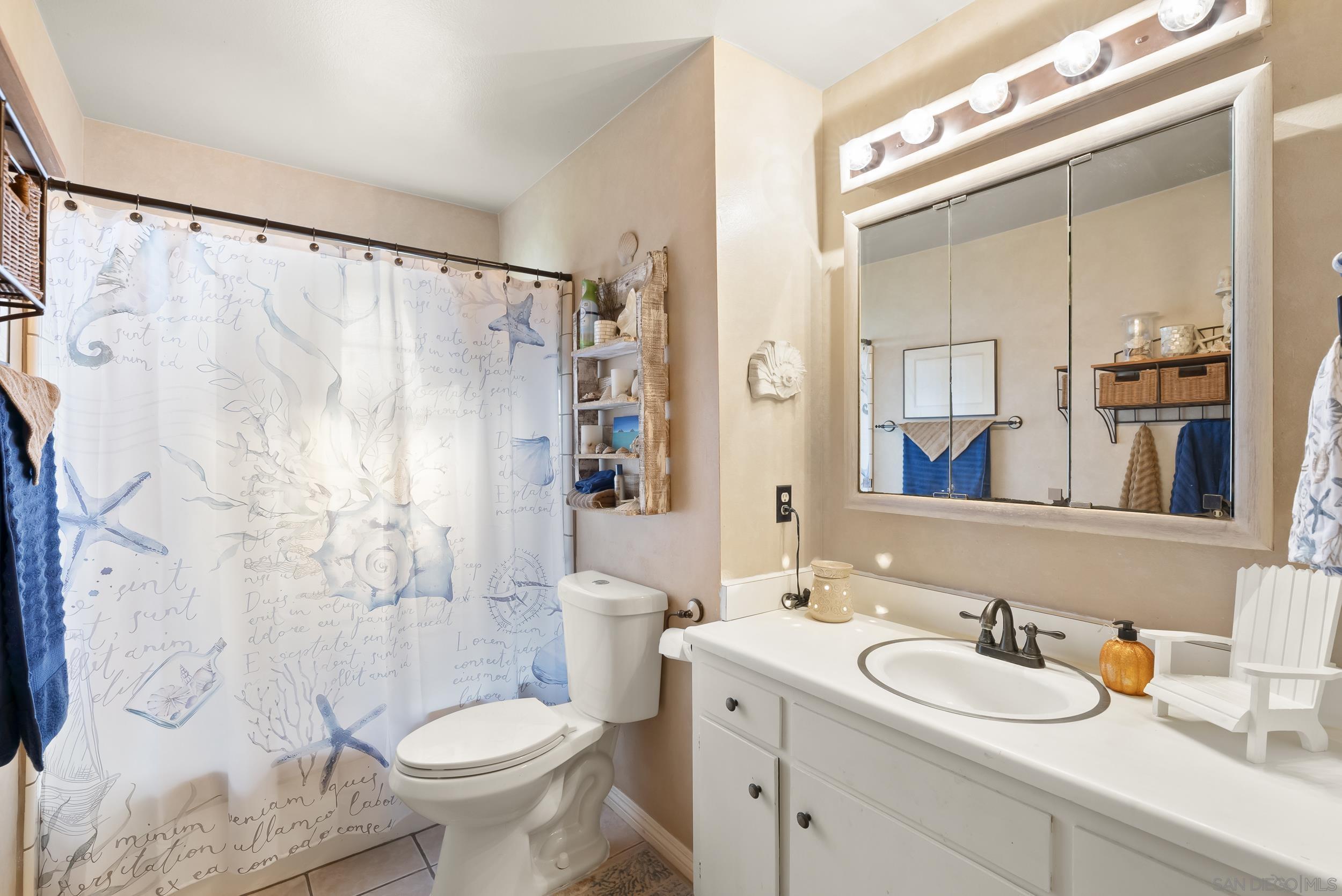 Detail Gallery Image 22 of 61 For 1007  Genie Ln, Cardiff By The Sea,  CA 92007 - 3 Beds | 2 Baths