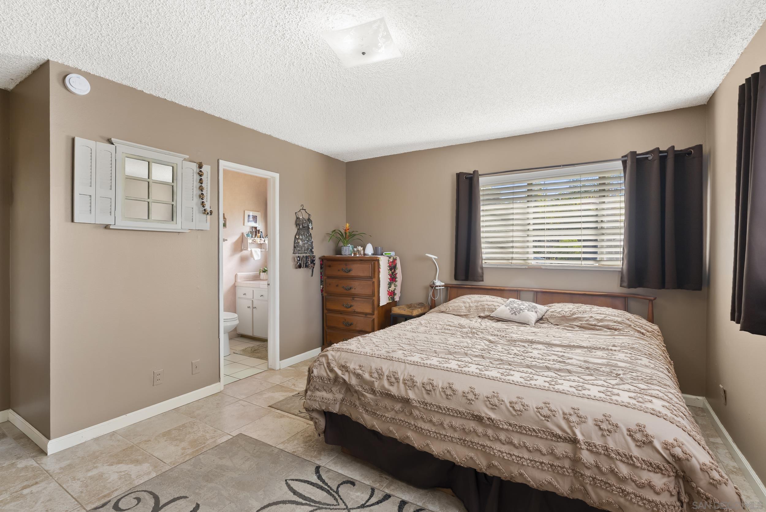 Detail Gallery Image 24 of 61 For 1007  Genie Ln, Cardiff By The Sea,  CA 92007 - 3 Beds | 2 Baths