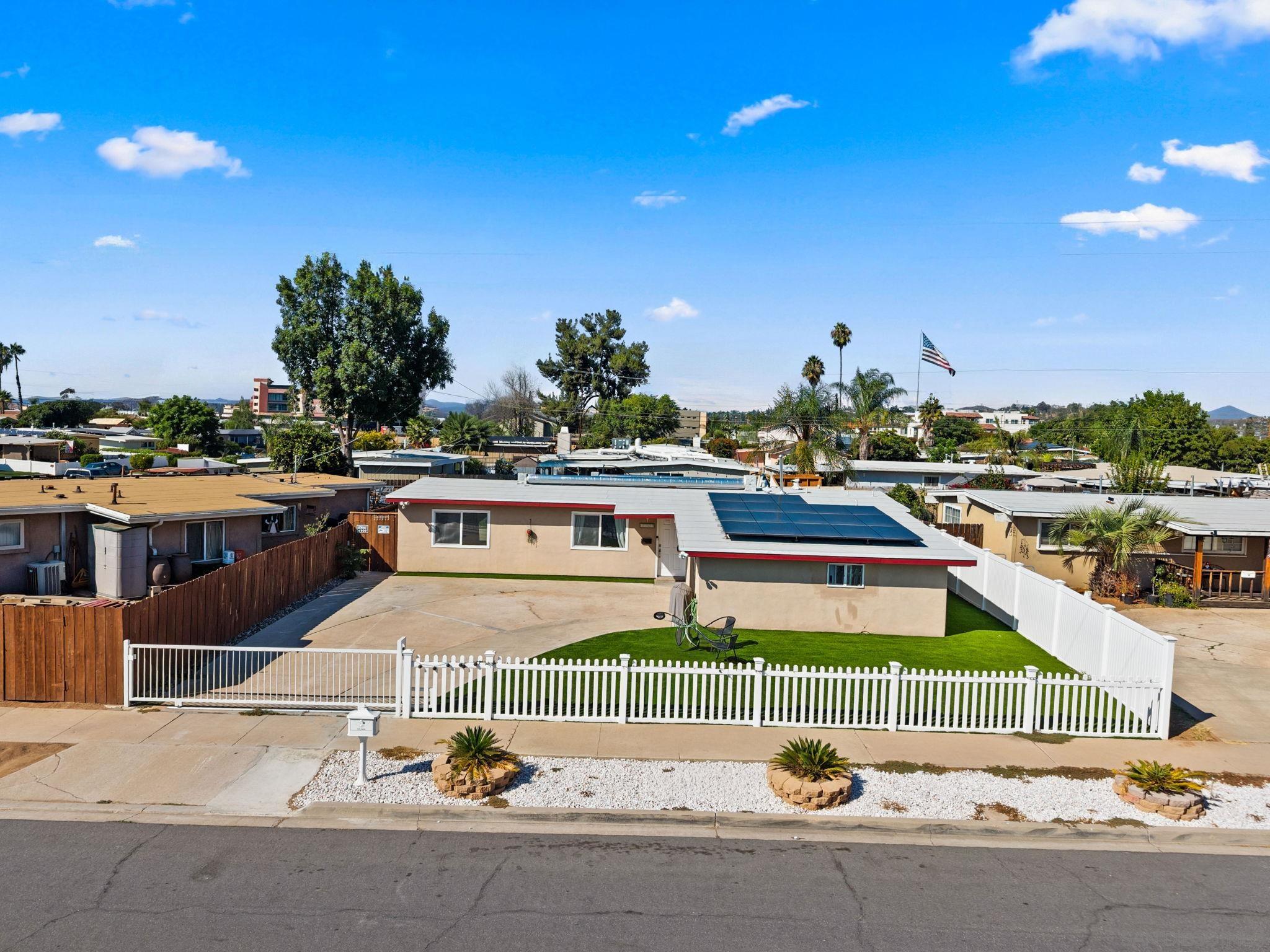 Front Image Thumbnail for SD250044966