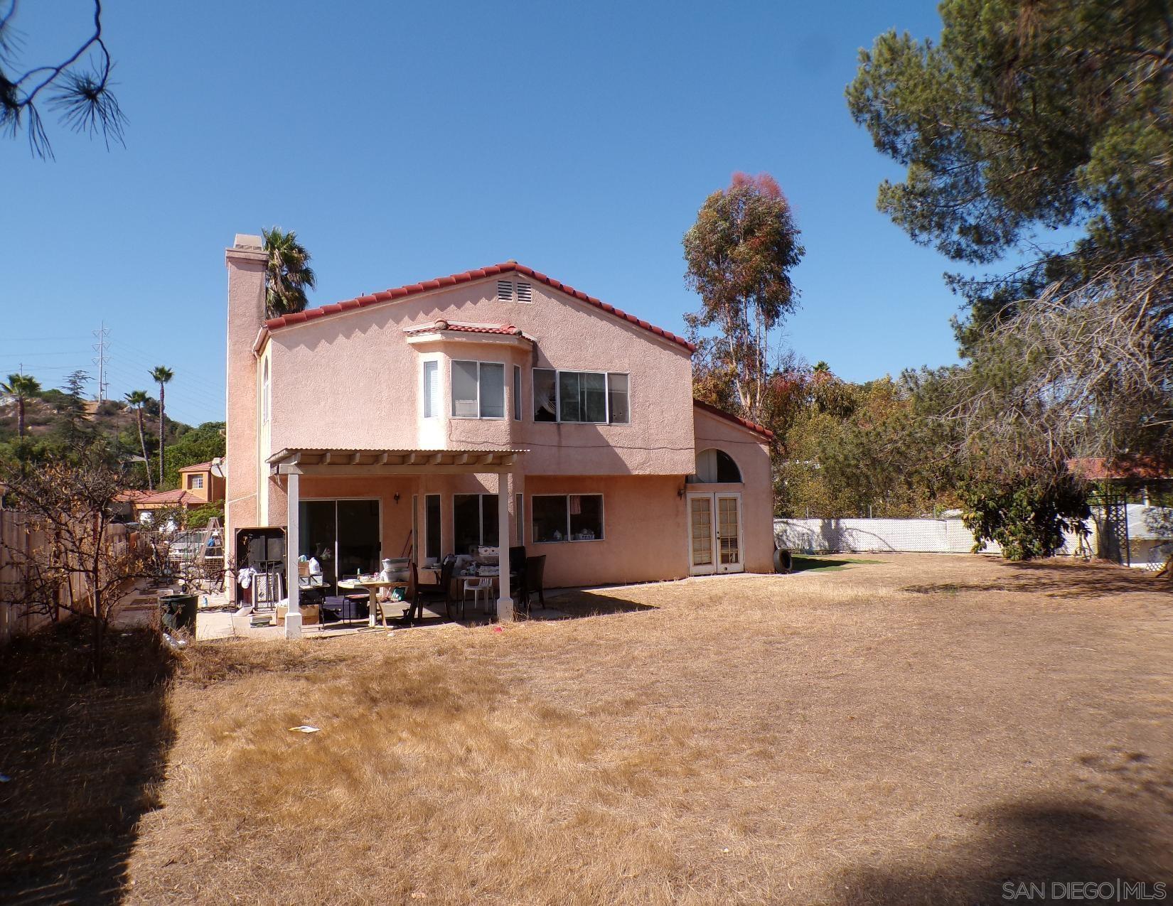 Detail Gallery Image 15 of 16 For 1501  Corte Capriana, Escondido,  CA 92026 - 4 Beds | 3 Baths