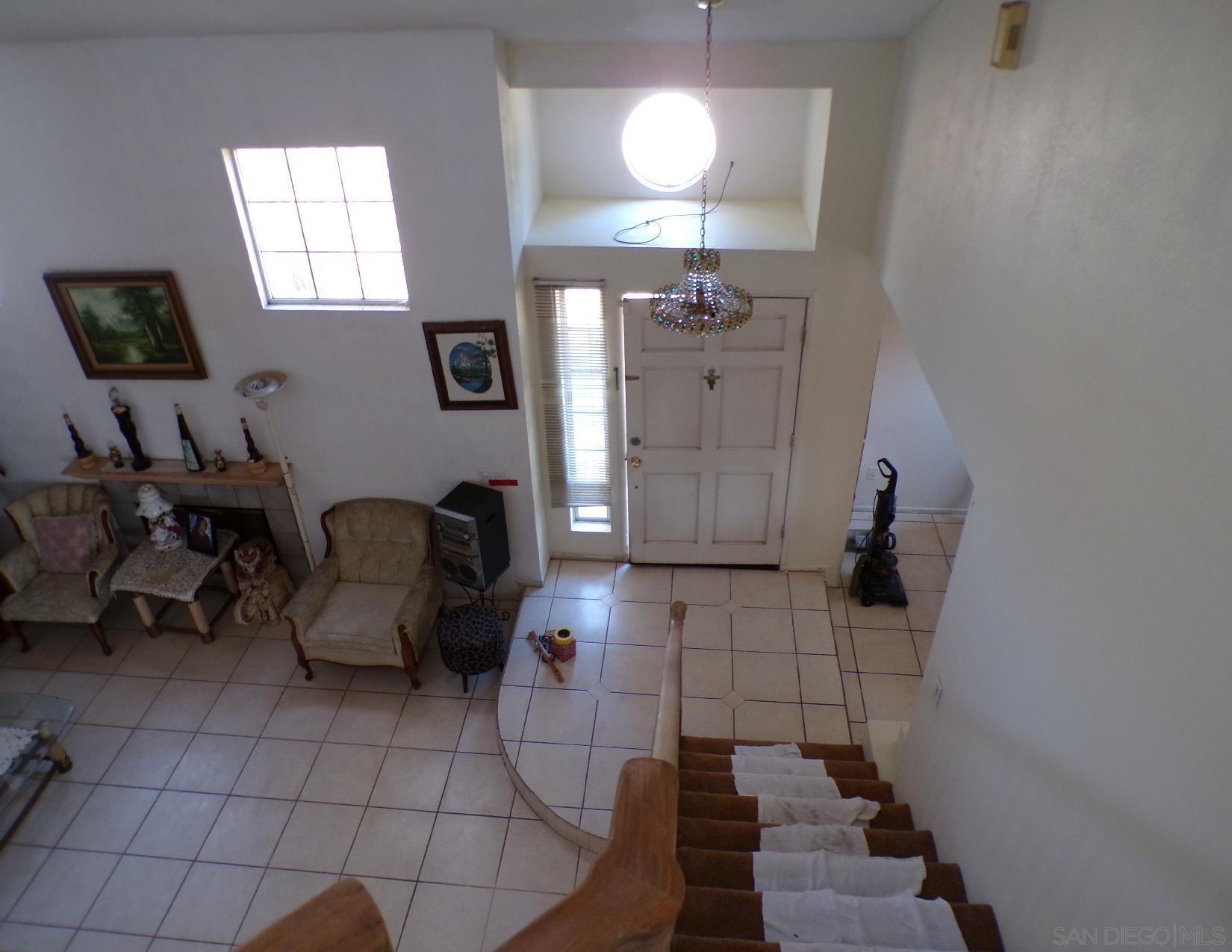 Detail Gallery Image 7 of 16 For 1501  Corte Capriana, Escondido,  CA 92026 - 4 Beds | 3 Baths