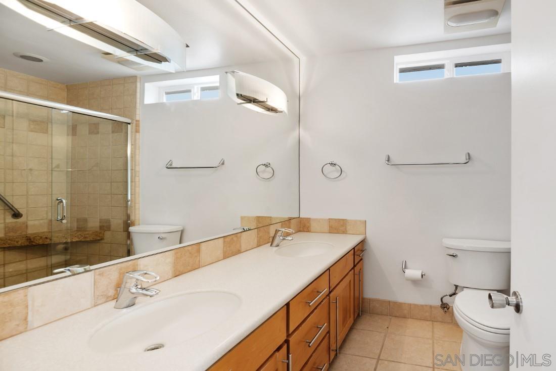 Detail Gallery Image 34 of 52 For 13045  via Esperia, Del Mar,  CA 92014 - 4 Beds | 3 Baths