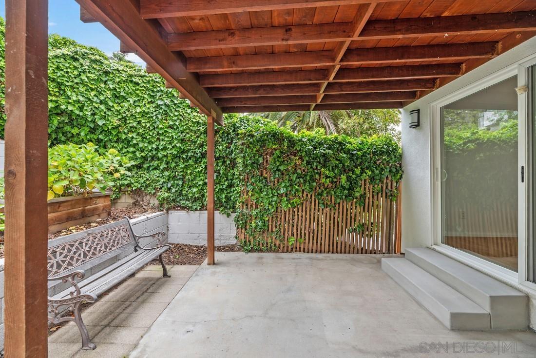 Detail Gallery Image 39 of 52 For 13045  via Esperia, Del Mar,  CA 92014 - 4 Beds | 3 Baths