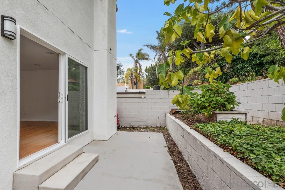 Detail Gallery Image 41 of 52 For 13045  via Esperia, Del Mar,  CA 92014 - 4 Beds | 3 Baths