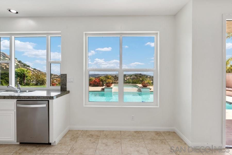 Detail Gallery Image 17 of 58 For 16998  Obsidian Dr, Ramona,  CA 92065 - 4 Beds | 3 Baths