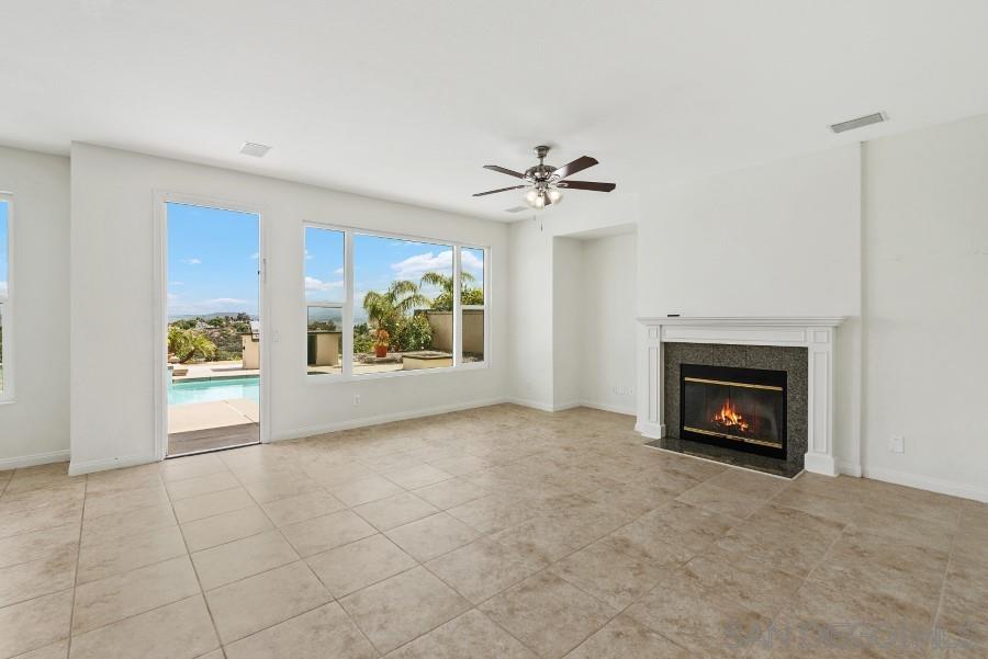 Detail Gallery Image 19 of 58 For 16998  Obsidian Dr, Ramona,  CA 92065 - 4 Beds | 3 Baths