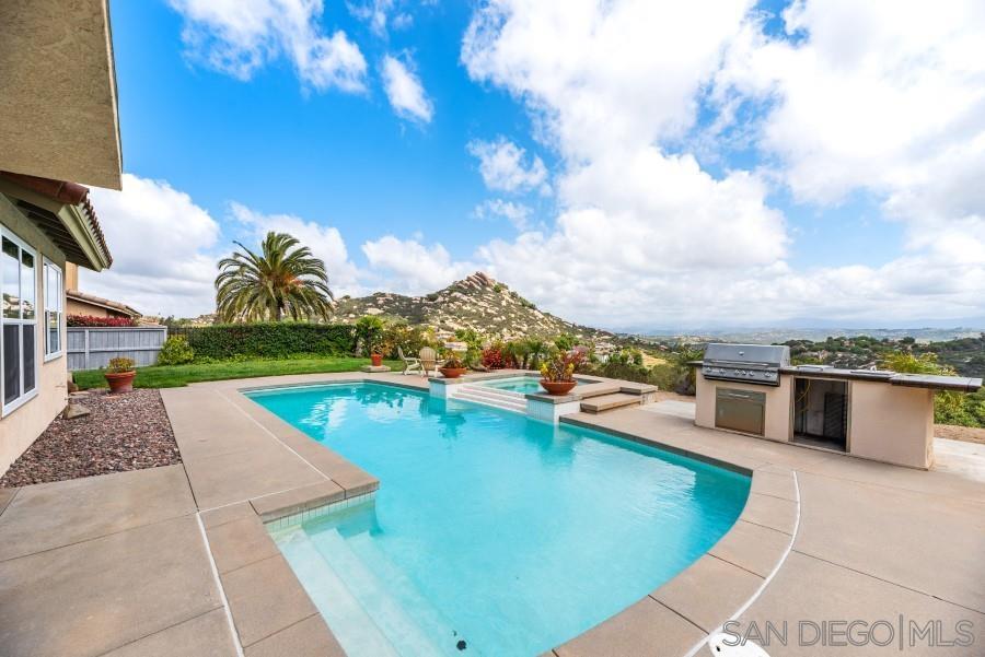 Detail Gallery Image 43 of 58 For 16998  Obsidian Dr, Ramona,  CA 92065 - 4 Beds | 3 Baths